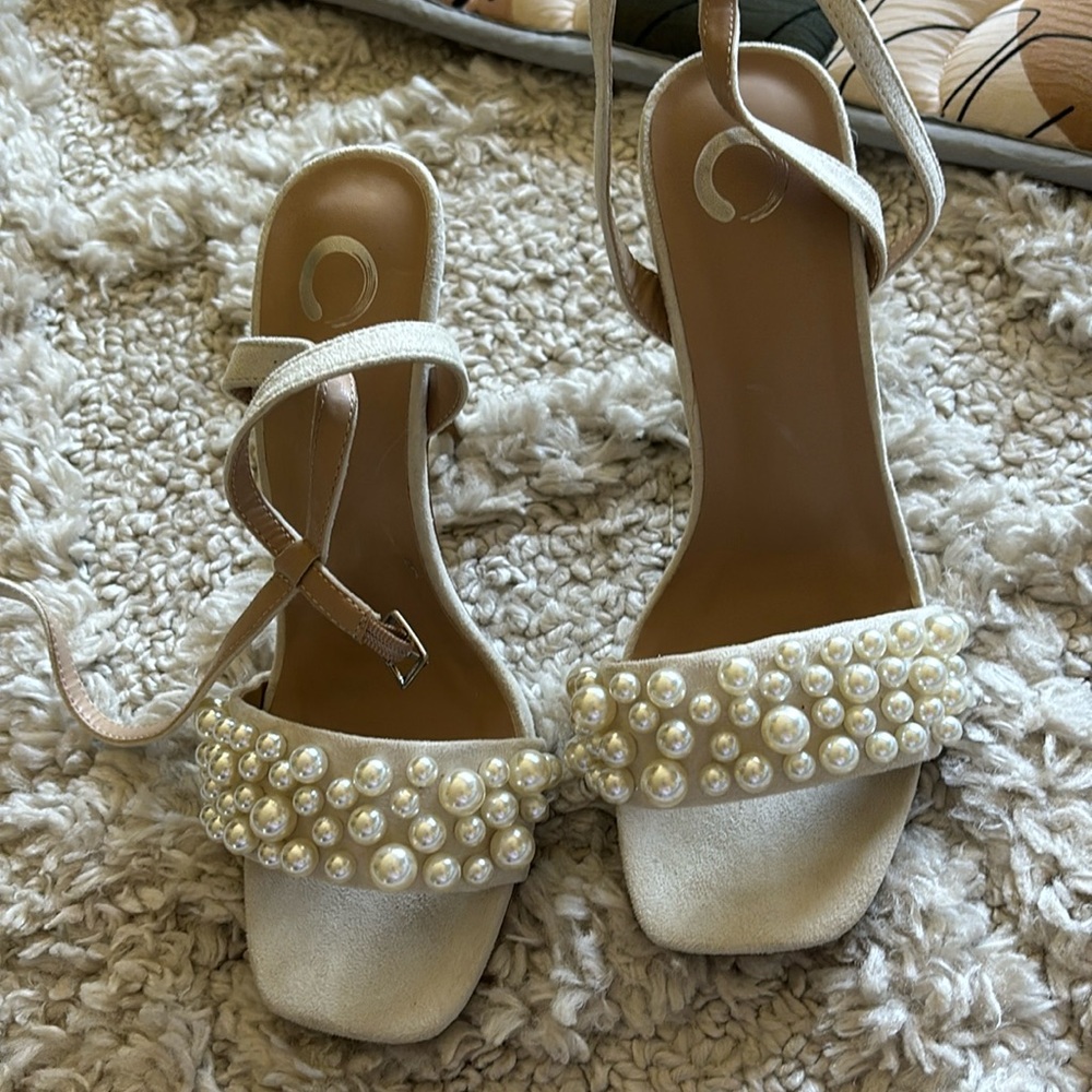 Peal heels